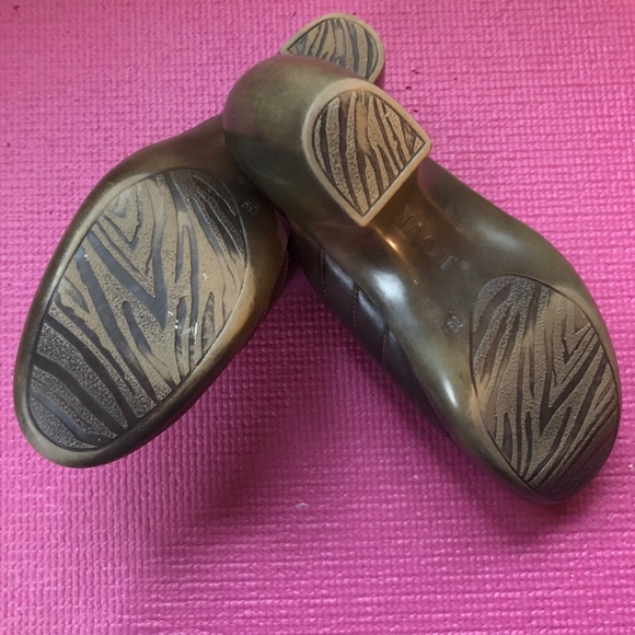 ๐ธ Unique Genuine Leather Clogs ๐ธ - Picture 4 of 10